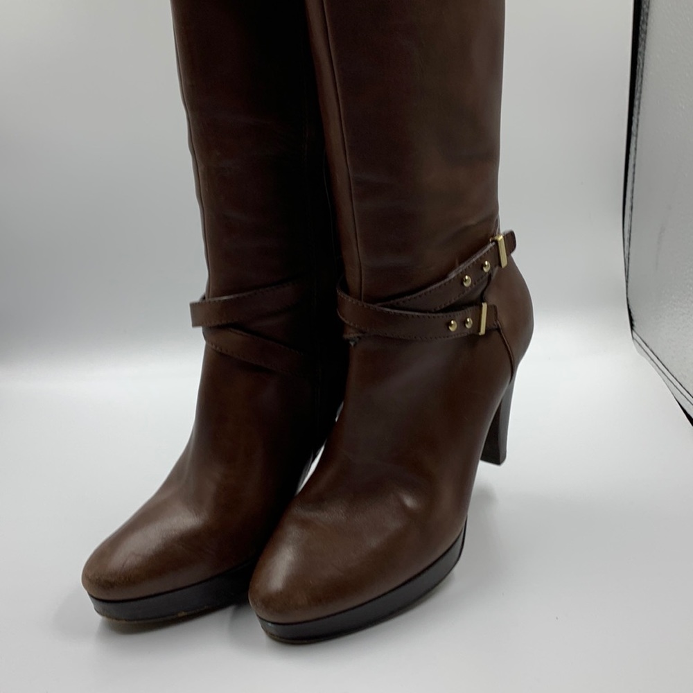 High heel boots
